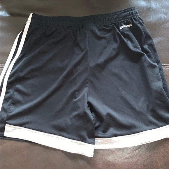 Adidas shorts - Picture 3 of 4